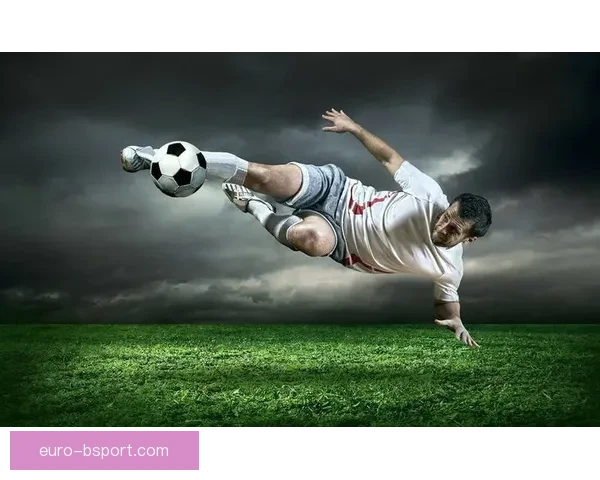 从世俱杯赛场看现代足球阵型演变与战术趋势发展研究方向探讨前沿