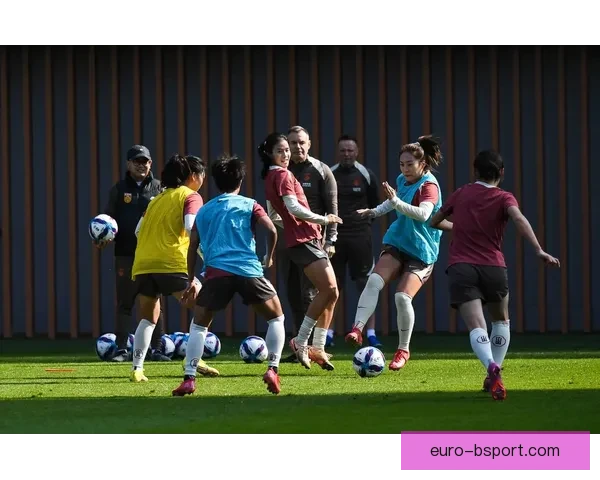 女足比赛饮水暂停制度的完善对保障球员高温环境下身体机能的重要性分析