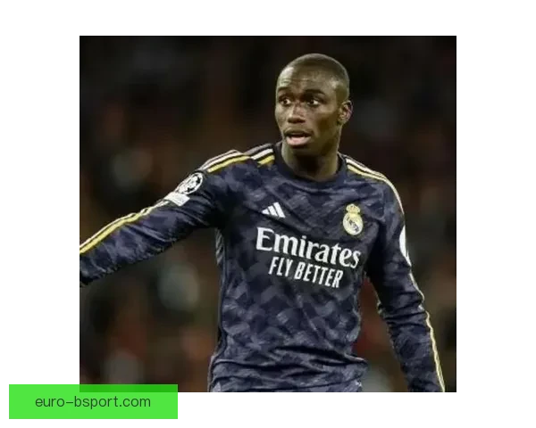 皇马正式官宣续约后卫门迪锁定后防核心合同延续至2027赛季稳定防线布局