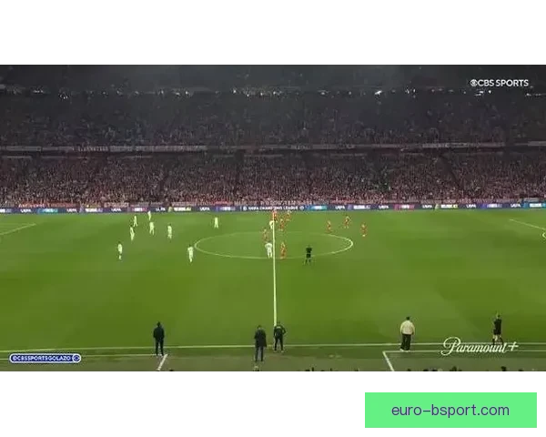 胡梅尔斯欧冠半决赛头球绝杀巴黎率拜仁晋级决赛